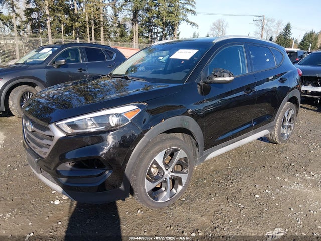 KM8J3CA23HU414600 Hyundai Tucson Sport