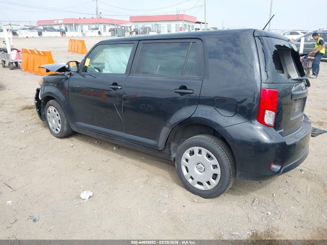 Scion XB 2015 JTLZE4FE3FJ073468 Image 3