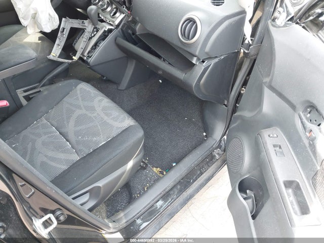 Scion XB 2015 JTLZE4FE3FJ073468 Image 5