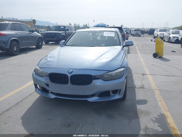 2014 Bmw 328i მანქანა იყიდება აუქციონზე, vin: WBA3C1C55EK107099, აუქციონის ნომერი: 44696012