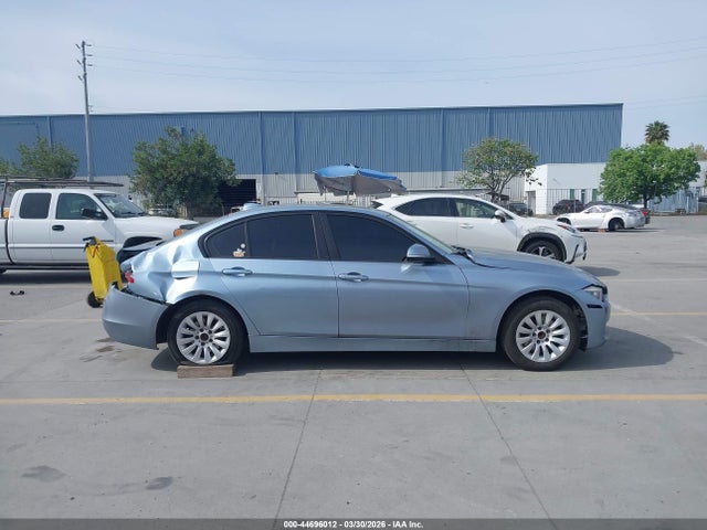 2014 Bmw 328i მანქანა იყიდება აუქციონზე, vin: WBA3C1C55EK107099, აუქციონის ნომერი: 44696012