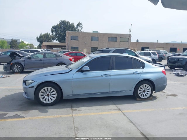 2014 Bmw 328i მანქანა იყიდება აუქციონზე, vin: WBA3C1C55EK107099, აუქციონის ნომერი: 44696012