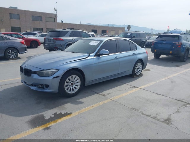 2014 Bmw 328i მანქანა იყიდება აუქციონზე, vin: WBA3C1C55EK107099, აუქციონის ნომერი: 44696012