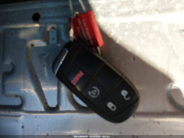 44696058 :رقم المزاد ، ZACCJBAB9HPG01743 vin ، 2017 Jeep Renegade Sport 4x4 مزاد بيع