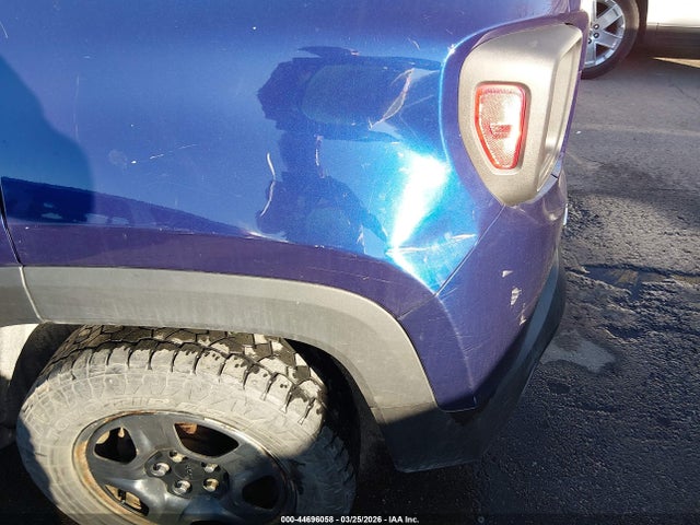 44696058 :رقم المزاد ، ZACCJBAB9HPG01743 vin ، 2017 Jeep Renegade Sport 4x4 مزاد بيع