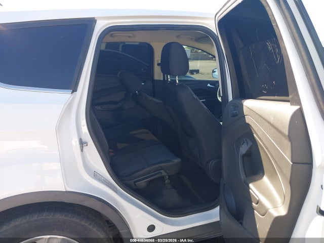 1FMCU0G79FUA54270 Ford ESCAPE SE