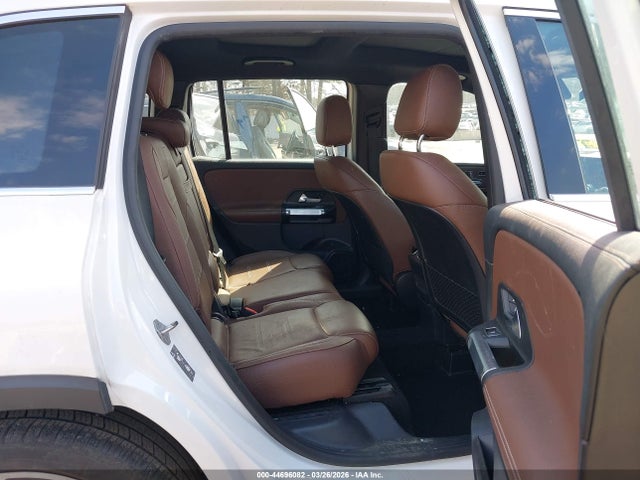 44696082 :رقم المزاد ، W1N4M5BB8NW232733 vin ، 2022 Mercedes-benz Amg Glb 35 4matic مزاد بيع