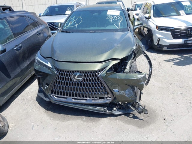 Продажа на аукционе авто 2024 Lexus Nx 350h Premium, vin: 2T2GKCEZ9RC026029, номер лота: 44696087