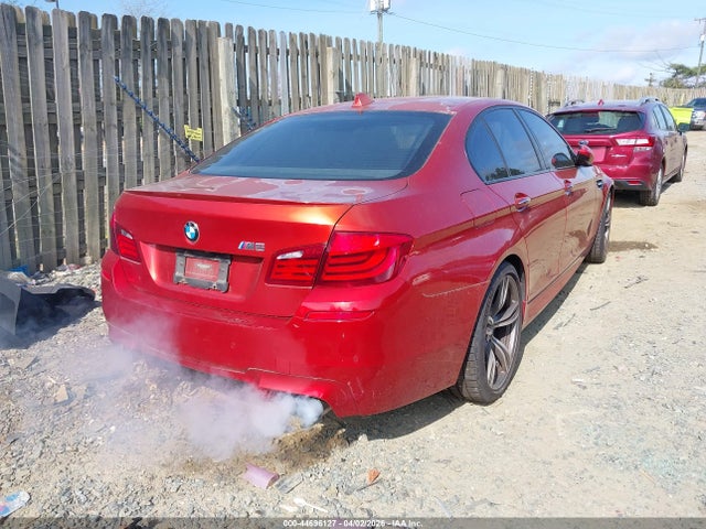 2013 BMW M5 WBSFV9C53DC773601 Photo 3