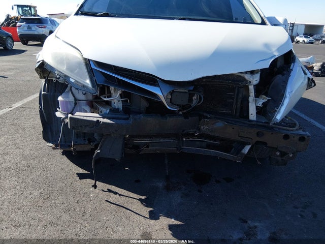 Aukcja sprzedaży 2018 Toyota Sienna Limited Premium 7 Passenger, vin: 5TDYZ3DC6JS940980, numer aukcji: 44696140