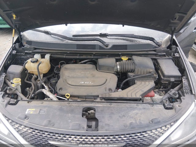 2018 CHRYSLER PACIFICA 2C4RC1BG1JR133064 Photo 9