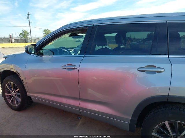 Toyota Highlander Xle 2018 5TDJZRFH9JS810947 Image 15