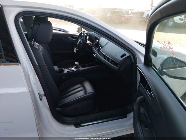 Продаж на аукціоні авто 2020 Audi A4 Premium Plus 40 Tfsi Front-wheel Drive S Tronic, vin: WAUHMAF41LN004425, номер лоту: 44696186
