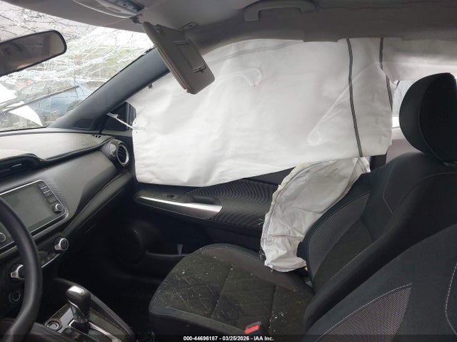Aukcja sprzedaży 2018 Nissan Kicks Sv, vin: 3N1CP5CU4JL539927, numer aukcji: 44696187