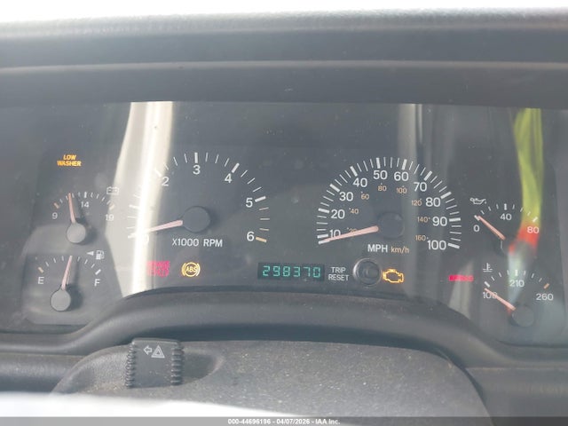 Продажа на аукционе авто 2000 Jeep Cherokee Classic, vin: 1J4FF58S1YL250475, номер лота: 44696196