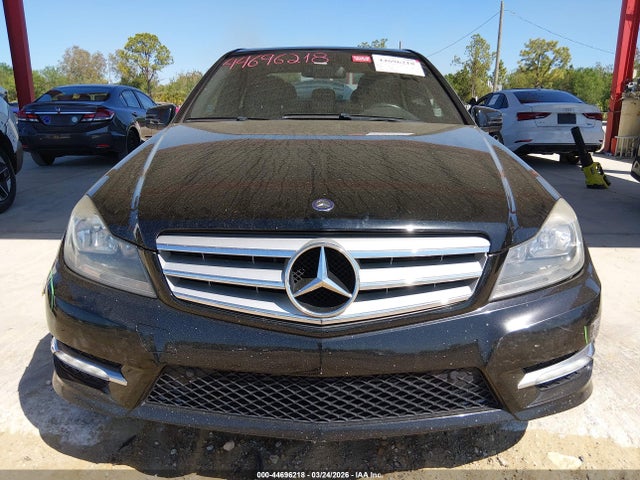 Продаж на аукціоні авто 2012 Mercedes-benz C 250 Sport, vin: WDDGF4HB5CR218872, номер лоту: 44696218
