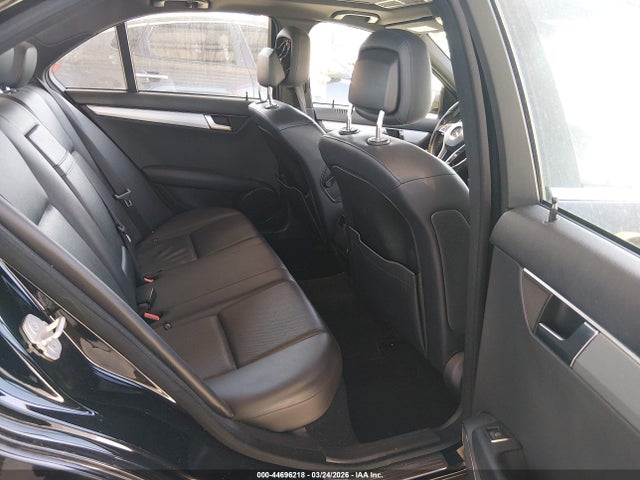 Продаж на аукціоні авто 2012 Mercedes-benz C 250 Sport, vin: WDDGF4HB5CR218872, номер лоту: 44696218