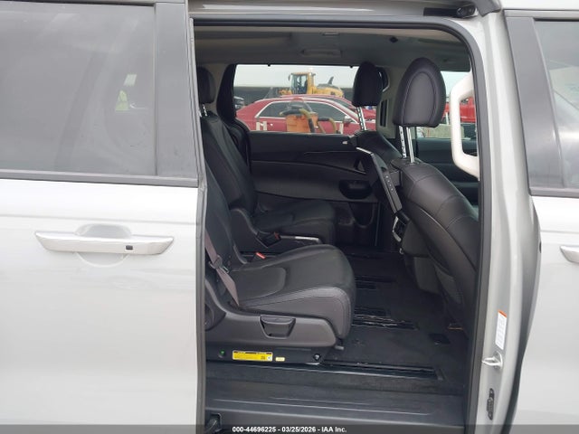 Aukcja sprzedaży 2025 Kia Carnival Mpv Sx, vin: KNDNE5K31S6466063, numer aukcji: 44696225