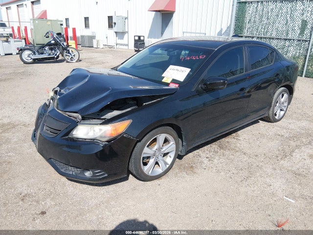 44696287 :رقم المزاد ، 19VDE1F7XDE000882 vin ، 2013 Acura Ilx 2.0l مزاد بيع