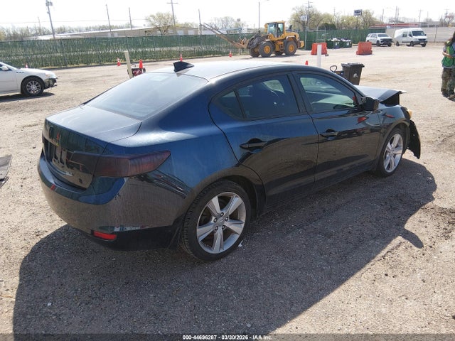 44696287 :رقم المزاد ، 19VDE1F7XDE000882 vin ، 2013 Acura Ilx 2.0l مزاد بيع