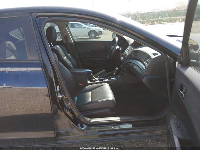44696287 :رقم المزاد ، 19VDE1F7XDE000882 vin ، 2013 Acura Ilx 2.0l مزاد بيع