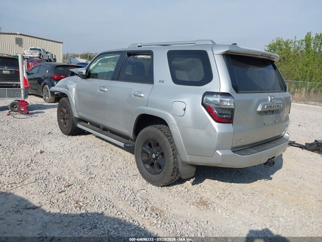 Toyota 4runner Sr5 Premium 2016 JTEBU5JR7G5366182 Image 3