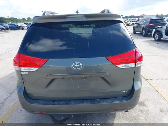 Aukcja sprzedaży 2014 Toyota Sienna Xle V6 8 Passenger, vin: 5TDYK3DC7ES477516, numer aukcji: 44696339