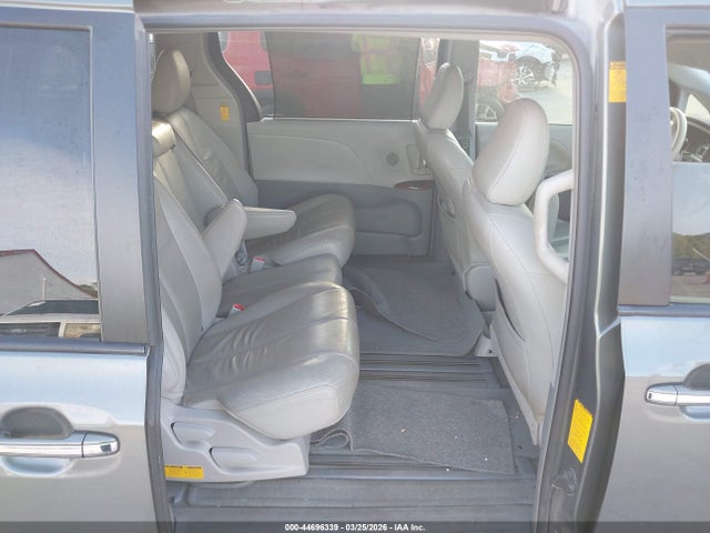 Aukcja sprzedaży 2014 Toyota Sienna Xle V6 8 Passenger, vin: 5TDYK3DC7ES477516, numer aukcji: 44696339