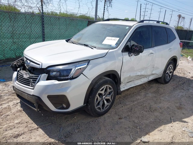 JF2SKAJCXMH581064 Subaru Forester Premium