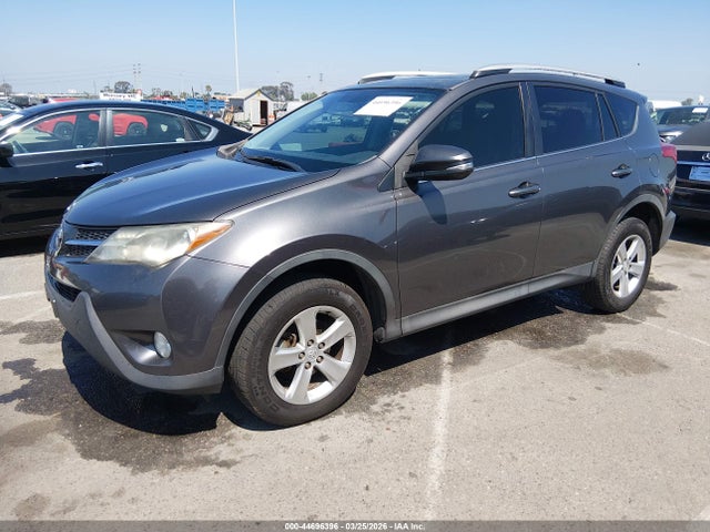 Toyota Rav4 Xle 2014 2T3WFREV1EW075665 Image 2