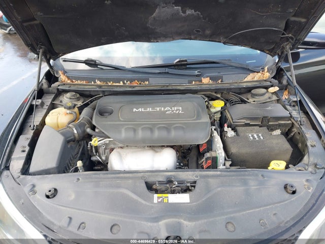 Продажа на аукционе авто 2015 Chrysler 200 Limited, vin: 1C3CCCAB8FN683264, номер лота: 44696429
