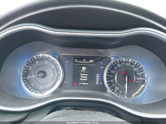 Продажа на аукционе авто 2015 Chrysler 200 Limited, vin: 1C3CCCAB8FN683264, номер лота: 44696429