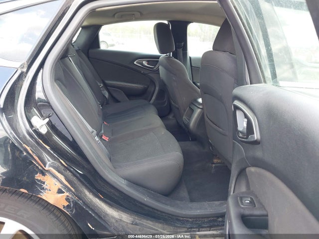 Продажа на аукционе авто 2015 Chrysler 200 Limited, vin: 1C3CCCAB8FN683264, номер лота: 44696429