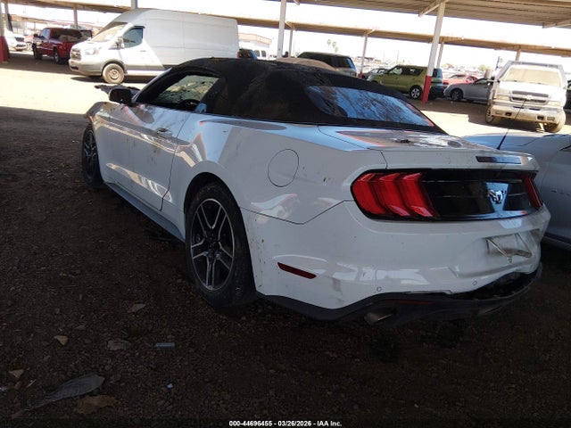Продажа на аукционе авто 2022 Ford Mustang Ecoboost Premium, vin: 1FATP8UH9N5106860, номер лота: 44696455