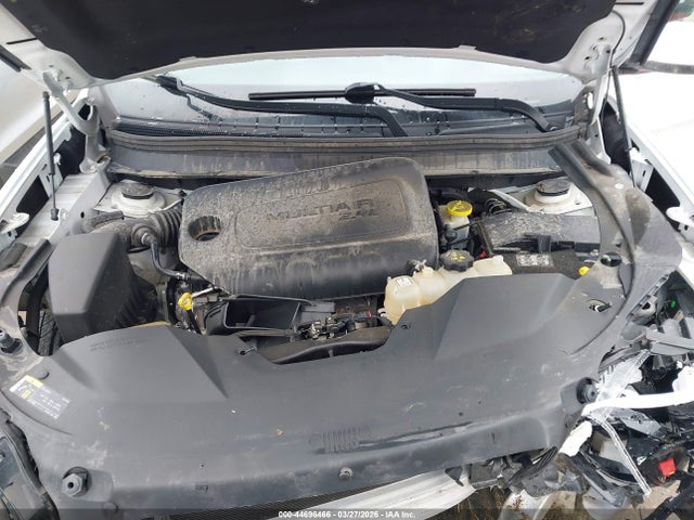 44696466 :رقم المزاد ، 1C4PJMLB0KD257901 vin ، 2019 Jeep Cherokee Latitude Plus 4x4 مزاد بيع