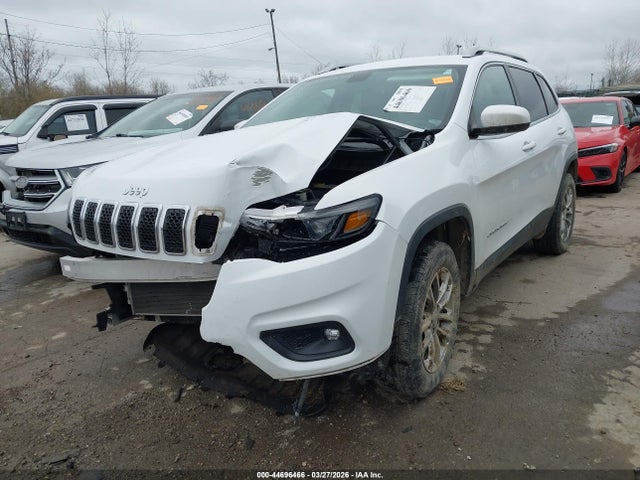 44696466 :رقم المزاد ، 1C4PJMLB0KD257901 vin ، 2019 Jeep Cherokee Latitude Plus 4x4 مزاد بيع