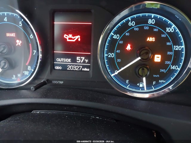 5YFBURHE6JP749815 Toyota COROLLA LE