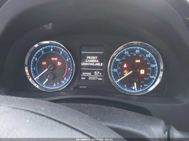 5YFBURHE6JP749815 Toyota COROLLA LE