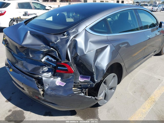 Продажа на аукционе авто 2019 Tesla Model 3 Long Range/mid Range/standard Range/standard Range Plus, vin: 5YJ3E1EA0KF307307, номер лота: 44696476