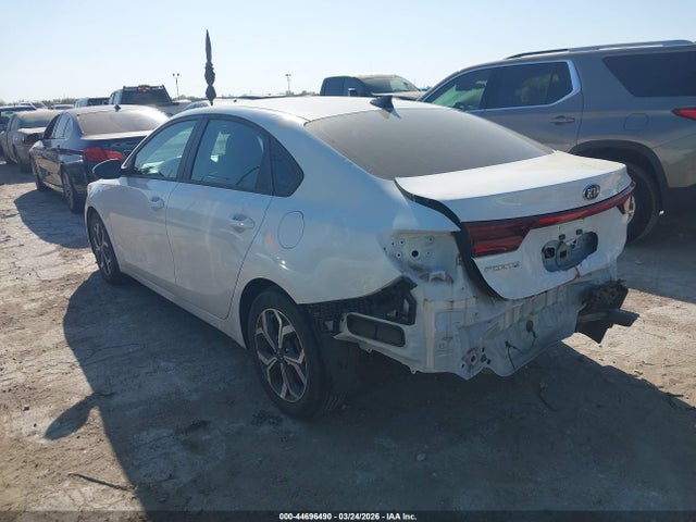 Продажа на аукционе авто 2021 Kia Forte Lxs, vin: 3KPF24AD3ME392448, номер лота: 44696490