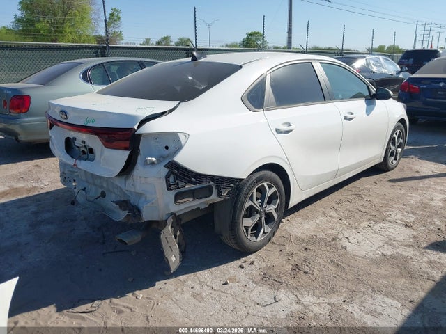 Продажа на аукционе авто 2021 Kia Forte Lxs, vin: 3KPF24AD3ME392448, номер лота: 44696490