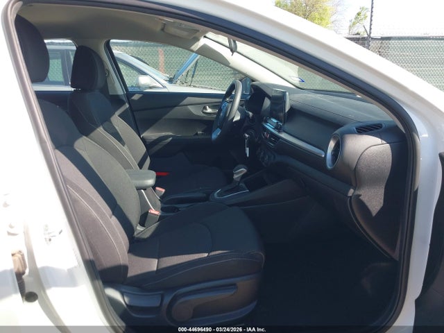 Продажа на аукционе авто 2021 Kia Forte Lxs, vin: 3KPF24AD3ME392448, номер лота: 44696490