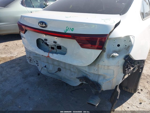 Продажа на аукционе авто 2021 Kia Forte Lxs, vin: 3KPF24AD3ME392448, номер лота: 44696490