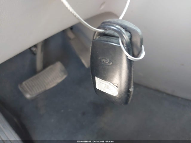 KIA SEDONA LX 2014 KNDMG4C7XE6551442 Image 11