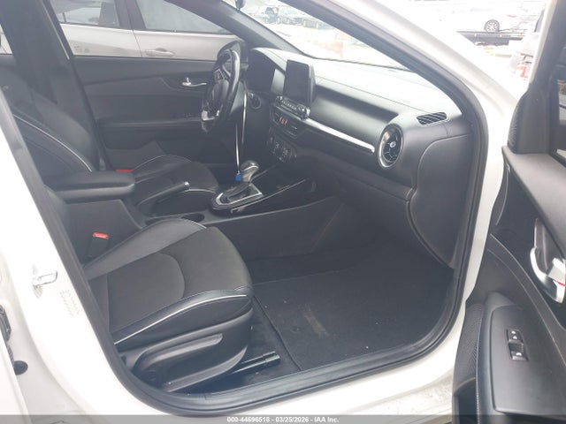 2021 Kia Forte Gt-line მანქანა იყიდება აუქციონზე, vin: 3KPF34AD3ME368132, აუქციონის ნომერი: 44696518