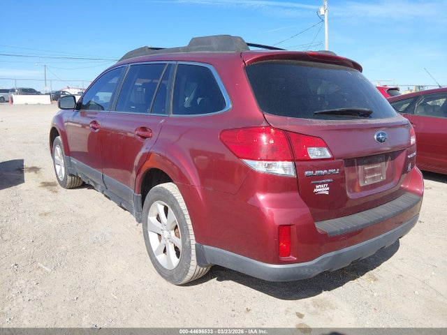 44696533 :رقم المزاد ، 4S4BRCCC3D3222845 vin ، 2013 Subaru Outback 2.5i Premium مزاد بيع