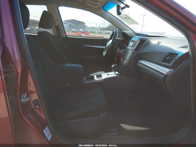 44696533 :رقم المزاد ، 4S4BRCCC3D3222845 vin ، 2013 Subaru Outback 2.5i Premium مزاد بيع