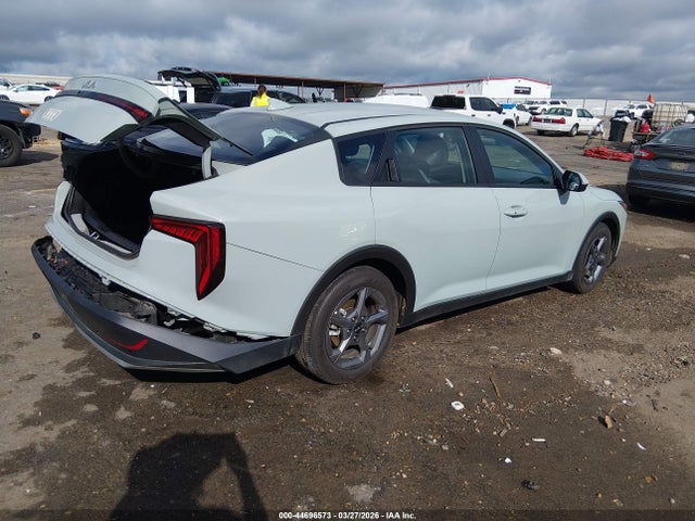 Продаж на аукціоні авто 2025 Kia K4 Lxs, vin: 3KPFT4DE8SE229373, номер лоту: 44696573