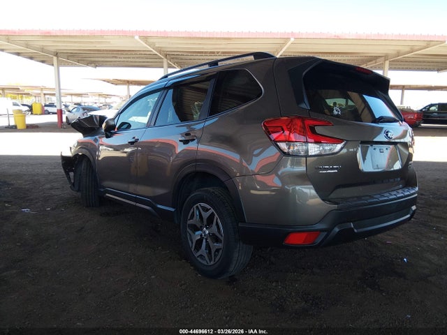JF2SKAJC5LH499595 Subaru Forester Premium