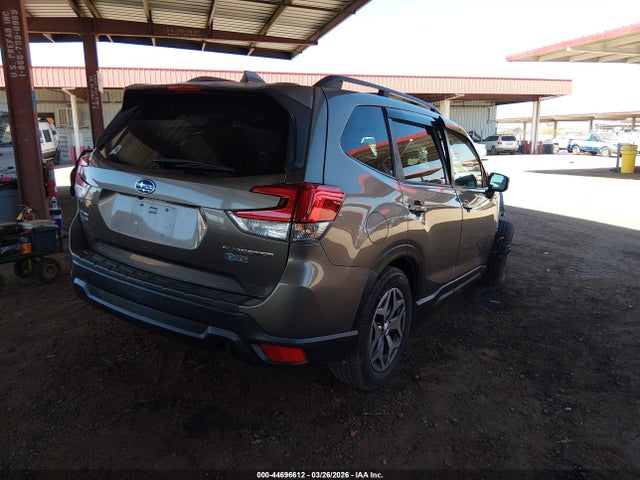 JF2SKAJC5LH499595 Subaru Forester Premium